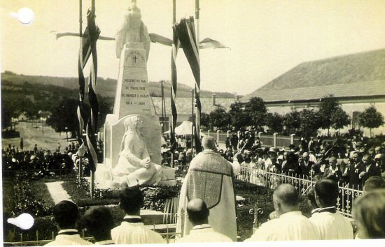 Dedication of WWI Memorial 1926